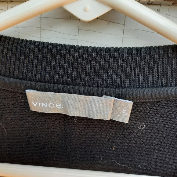 🌟 Vince sweatshirt size xs - Picture 3 of 3